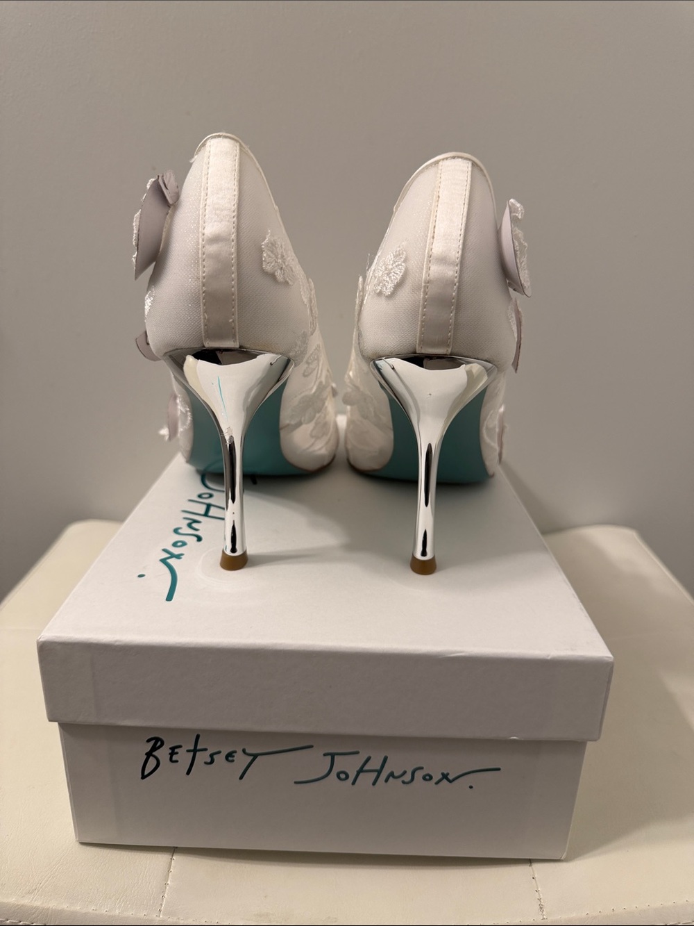 Betsey Johnson Ivory Floral Appliqué Pointed-Toe Heels - Picture 3 of 4